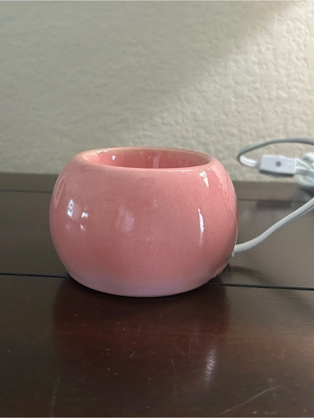 Scentsy Wax warmer in Petal Pink